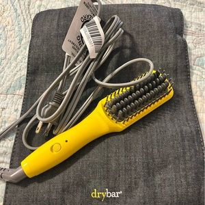 Dry Bar - The Baby Brush Crush Mini Heated Straightening Brush